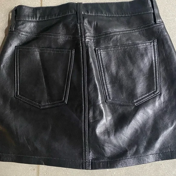 AGOLDE RECYCLED LEATHER MINI SKIRT - Picture 3 of 4
